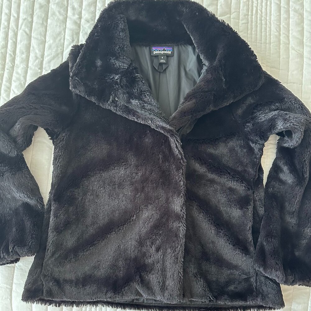Gorgeous Patagonia Faux Fur Black Jacket in excellent condition